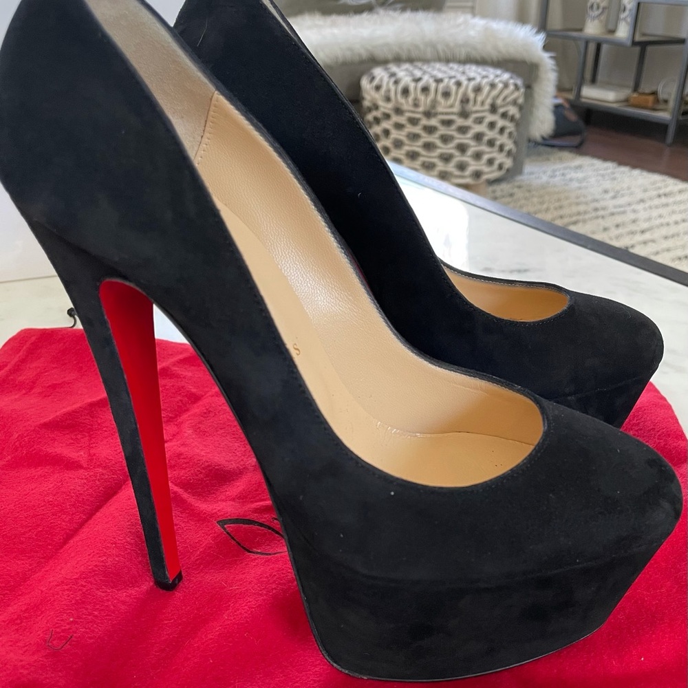 Christian Louboutin Victoria